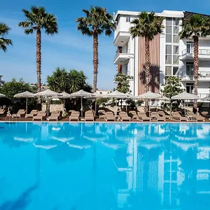 Hotel Nia Boutique By Rapo's Himarë